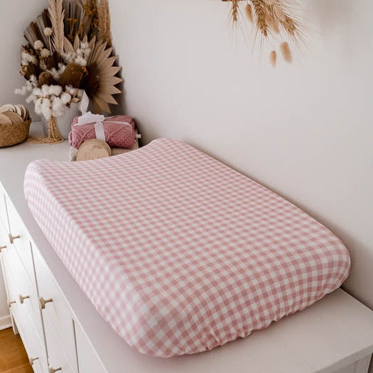 Drap de moïse vichy rose pêche/housse de matelas à langer